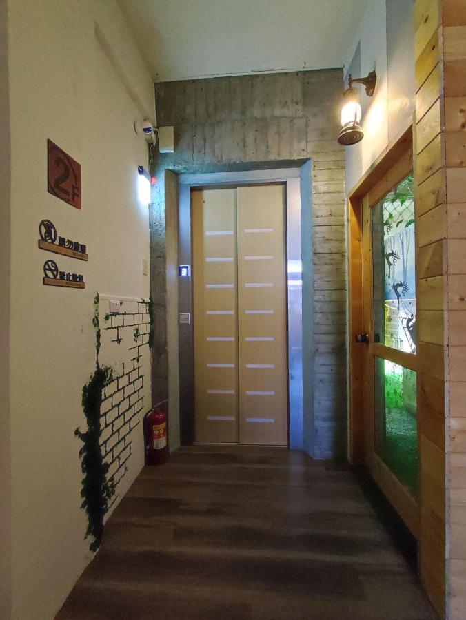 棚棚屋室內帳篷民宿inn Kaohsiung Exterior foto